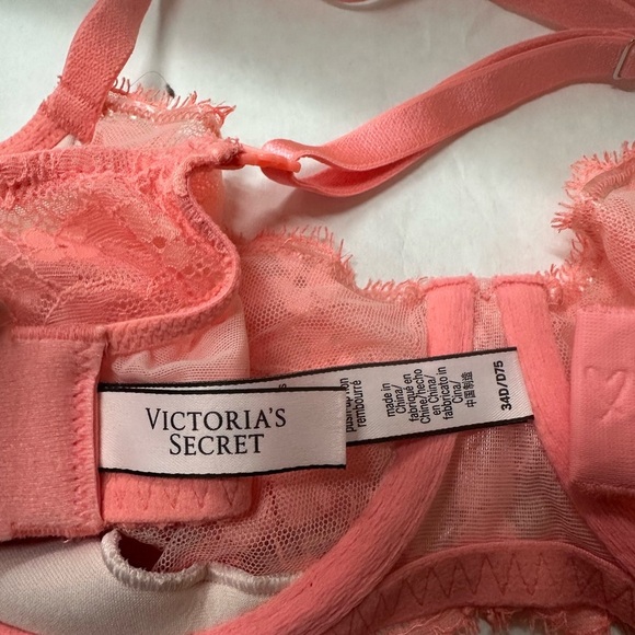 Victoria's Secret Pink Lace Bra with Adjustable Straps - Picture 5 of 5